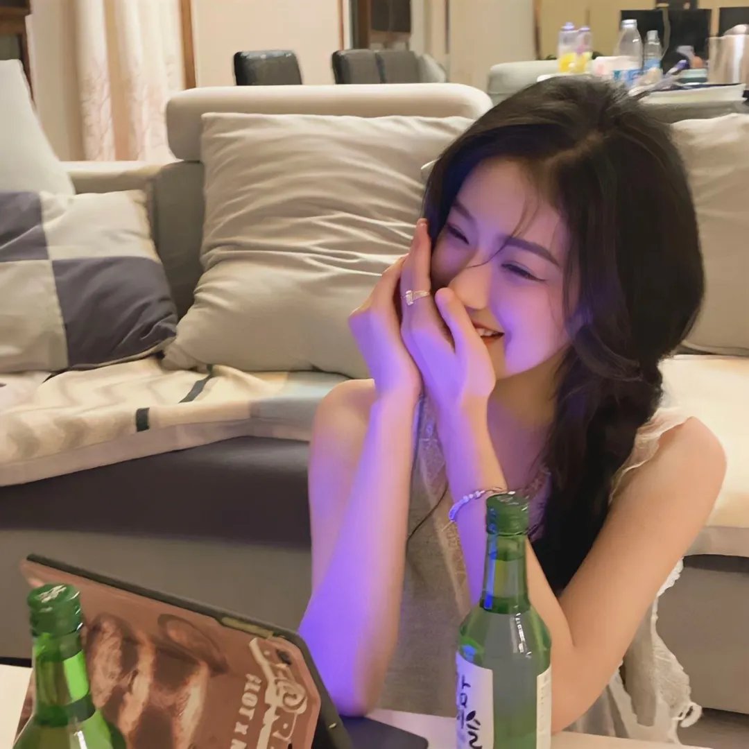 想吃掉我的非人少女